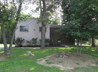 29 Montfort Rd, Wappingers Falls, NY 12590