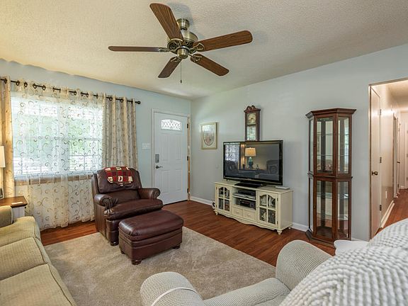 4th image of 6305 Milroy Ln
