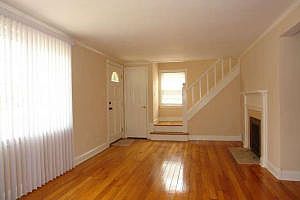 3rd image of 3008 Kennedy St NE