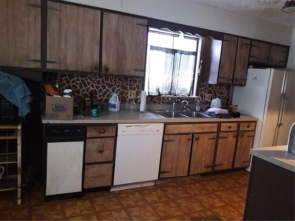 5th image of 6549 E 52nd Pl