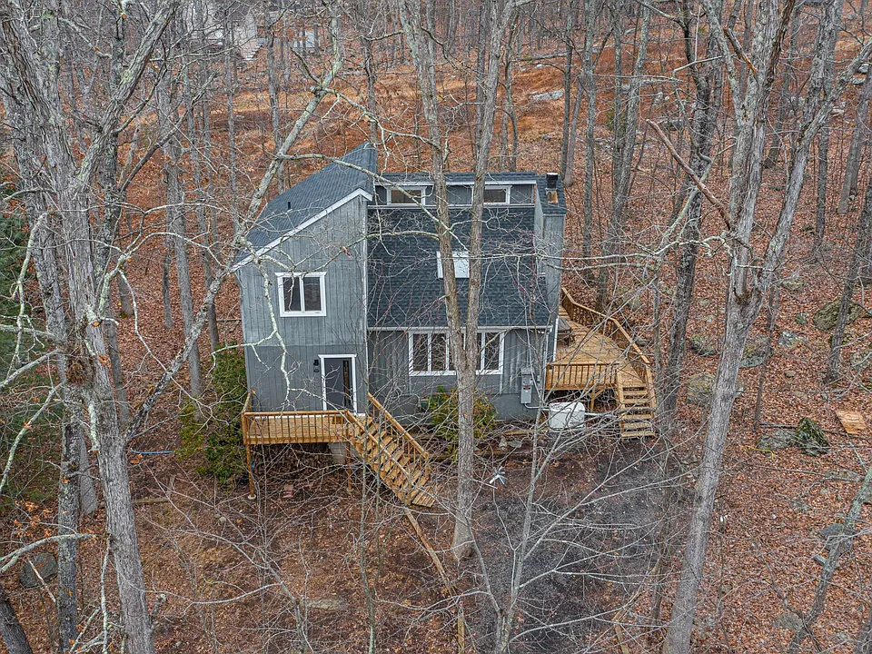 110 Dorchester Dr