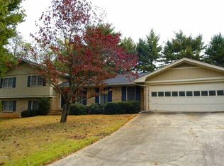 2289 Pine Meadows Ct, Tucker, GA 30084