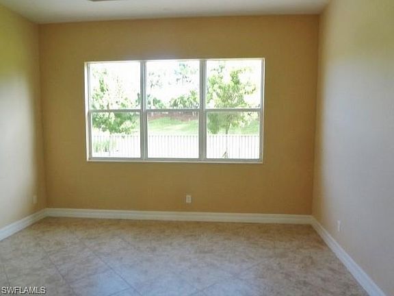 5th image of 10363 Carolina Willow Dr