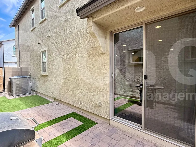 1220 W Sparrow Dr — Photo 4