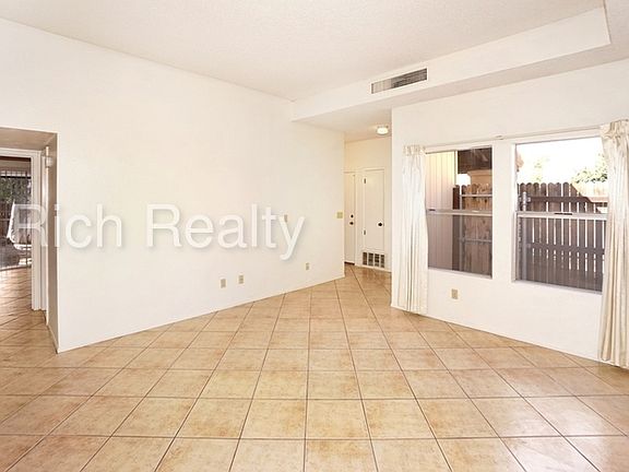 3rd image of 4328 W Pyracantha Dr