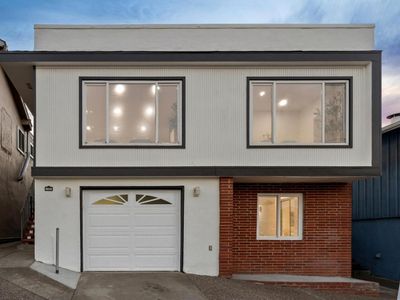 648 Saint Francis Blvd, Daly City, CA, 94015