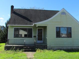 406 Sussex St, Old Forge, PA 18518