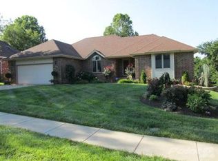 1170 W Pheasant Run St, Springfield, MO 65810