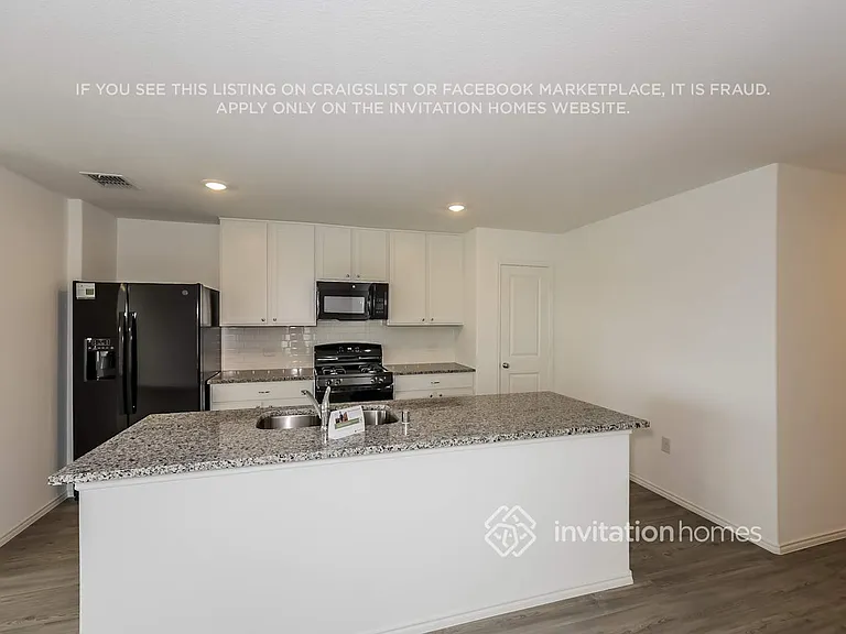 4020 Mountain Meadow Rd — Photo 6