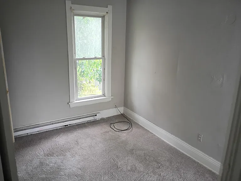 303 Jervis St #1 — Photo 9