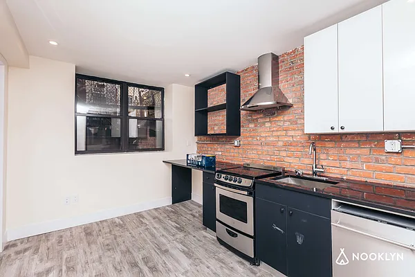 Rented by Nooklyn NYC LLC | media 21