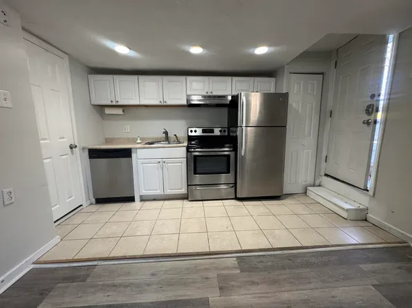 19 G St #1, Boston, MA 02127