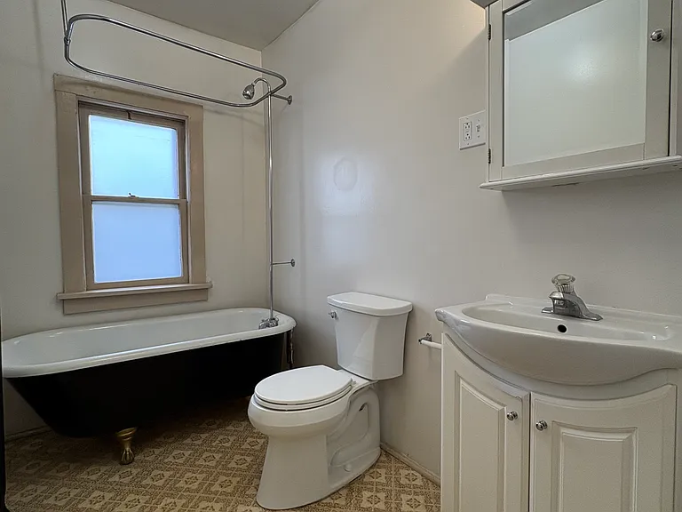 802 Grand Ave #7 — Photo 8