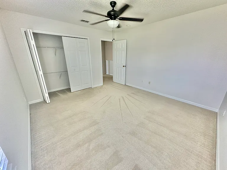 107 Keystone Crest Ct — Photo 24