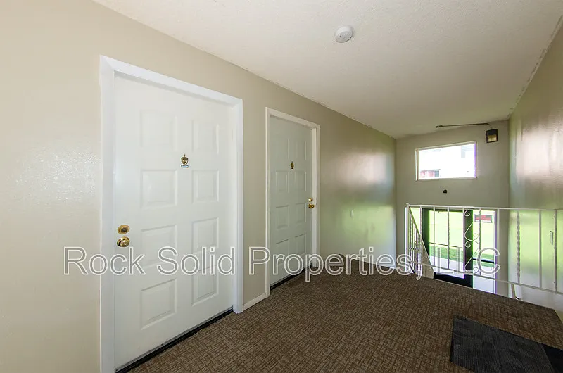 1 bed, 1.0 bath, 700 sqft, $950 — Photo 4
