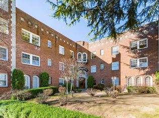 711 NE Randall Ave APT 306, Portland, OR 97232