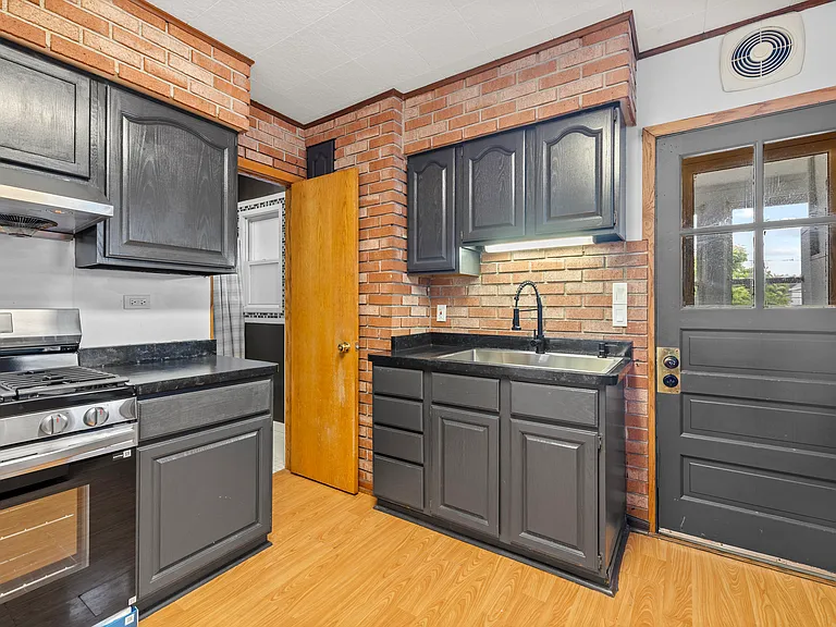 2856 S Throop St #2 — Photo 27