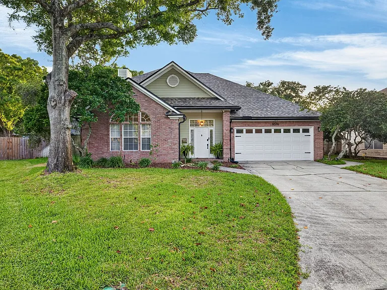 9370 Jaybird Cir E — Photo 2