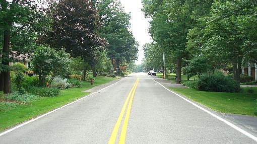 2nd image of 330 Sunset Dr