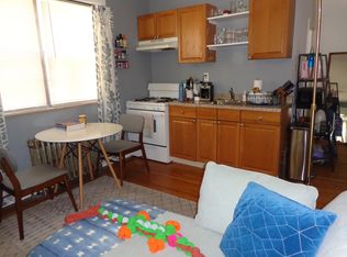 221 Green Ln #9, Philadelphia, PA 19128