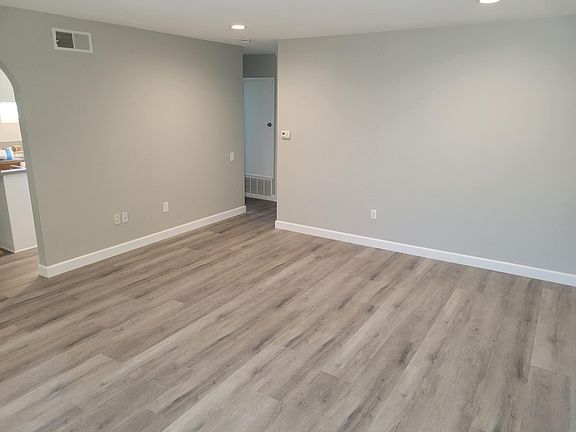 5th image of 416 W Palmyra Ave #D