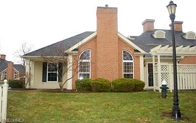 1st image of 3229 Village Green Dr #3229