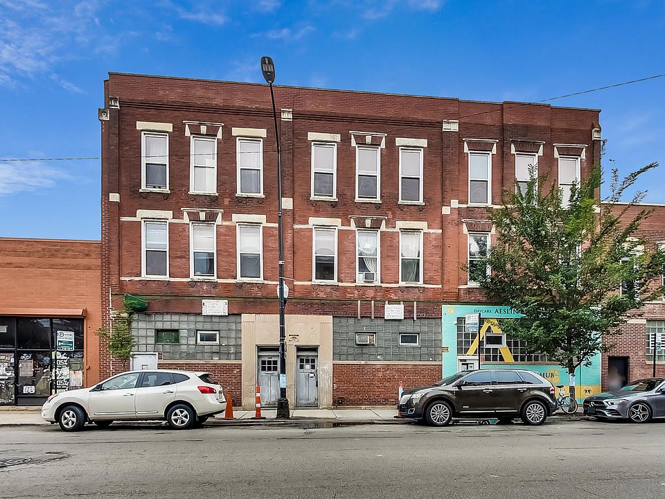1st image of 1902 N Milwaukee Ave Unit 3F