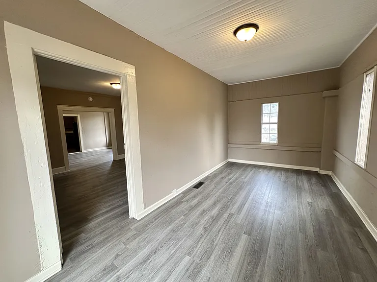 2320 Wesley Ave SW — Photo 11