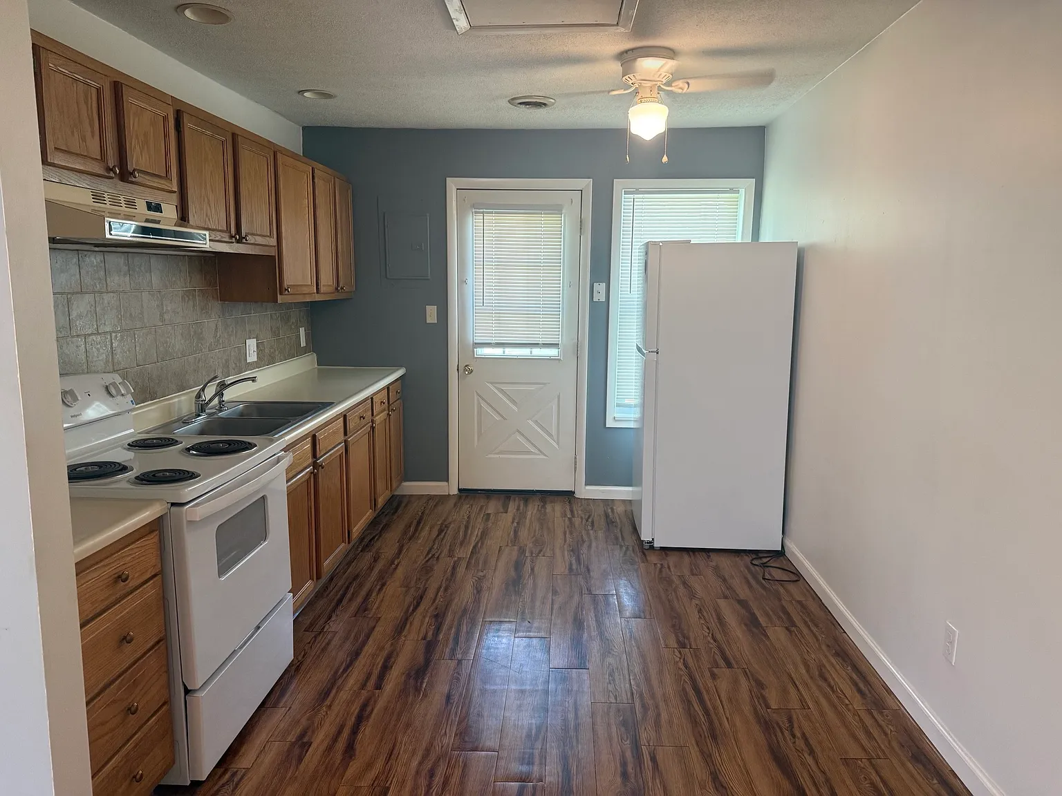 2 bed, 650 sqft, $1,095 — Photo 4