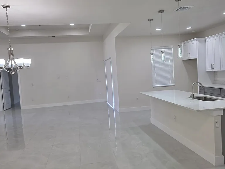 735 Dudley Ave S #735 — Photo 22