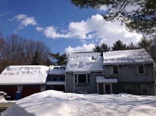 13 Woodview Dr, Lakeville, MA 02347
