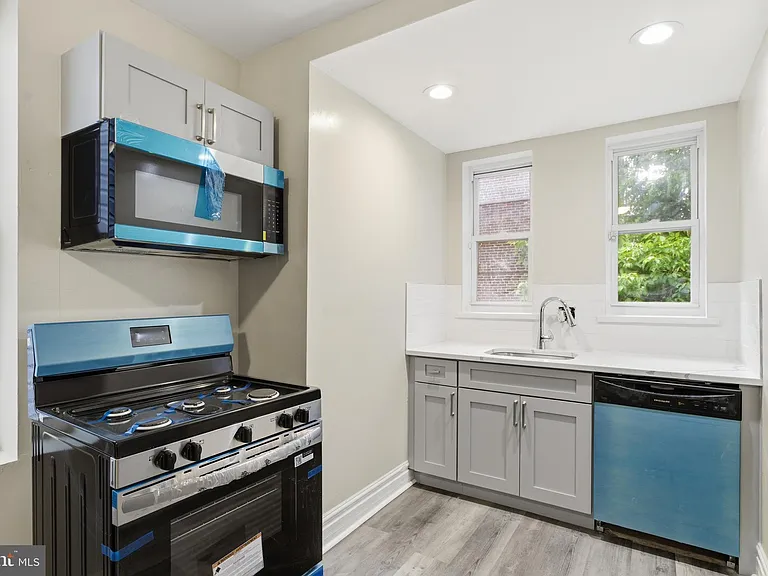 632 W Cumberland St #2 — Photo 3
