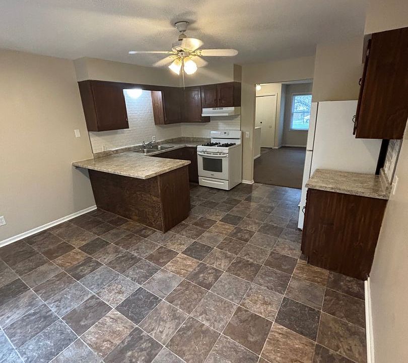 1st image of 5790 Madison Ave SE #5790
