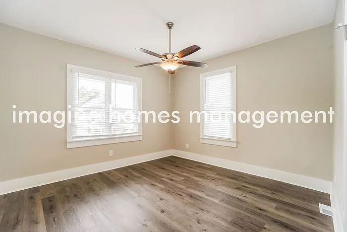 886 E Fulton St #1 — Photo 9