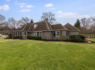 6505 Overhill Rd, Mission Hills, KS 66208