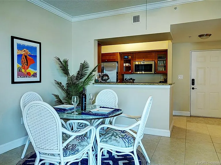 975 NW Flagler Ave #306 — Photo 7