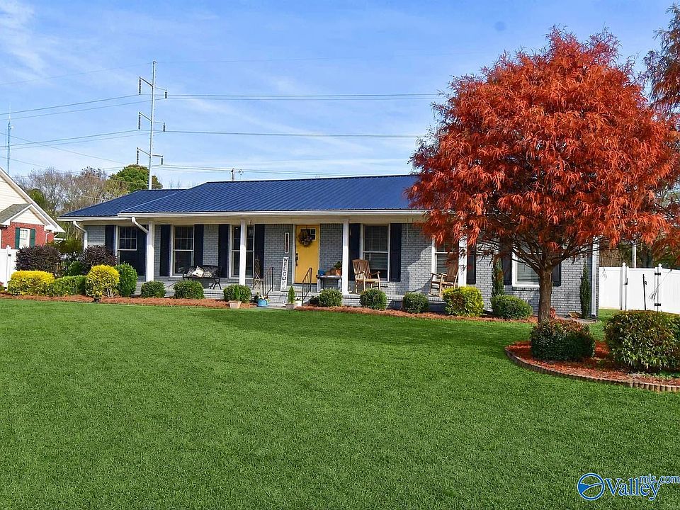 1st image of 1840 Sheila Ave NW