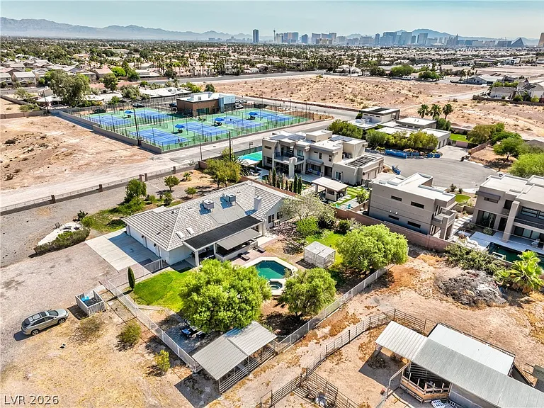 6465 W Quail Ave — Photo 32