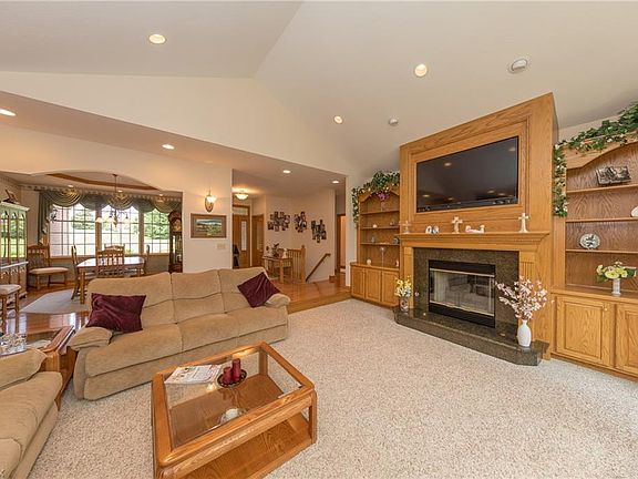 5th image of 14800 Fairmeadow Ln