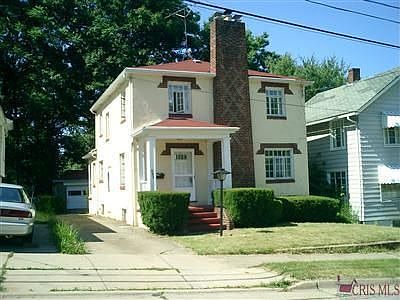 1st image of 521 Bina Ave