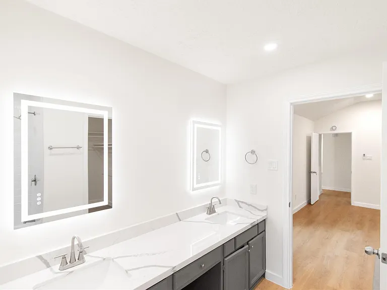 15707 Amapola Dr — Photo 29