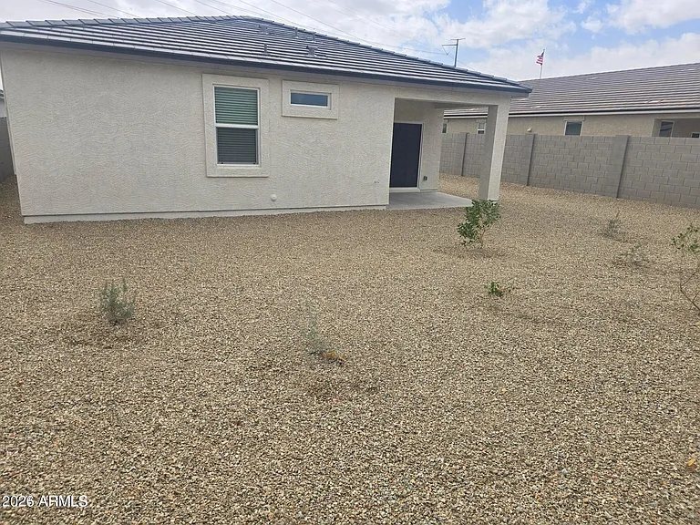 24050 W Flores Dr — Photo 22