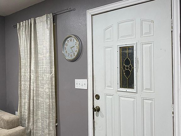 3rd image of 115 Nolte Dr