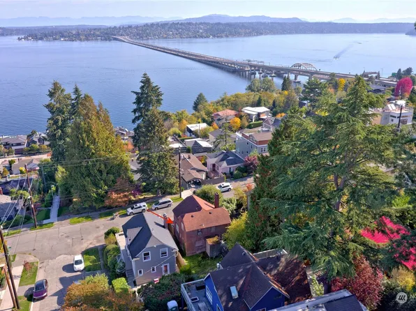 1105 33rd Avenue S, Seattle, WA 98144