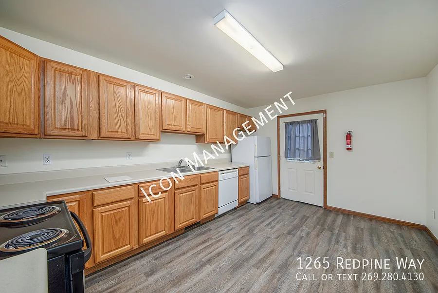 Building Photo - 1265 Redpine Way