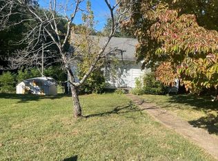 920 Banks Rd, Martinsville, VA 24112
