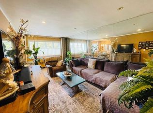 79-44 68th Rd #2G, Middle Village, NY 11379