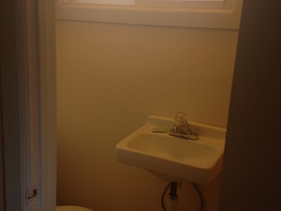 4th image of 15082 87th Ave #2