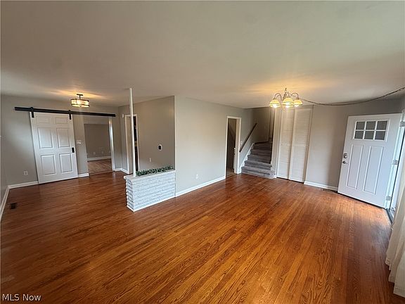 4th image of 819 39th St