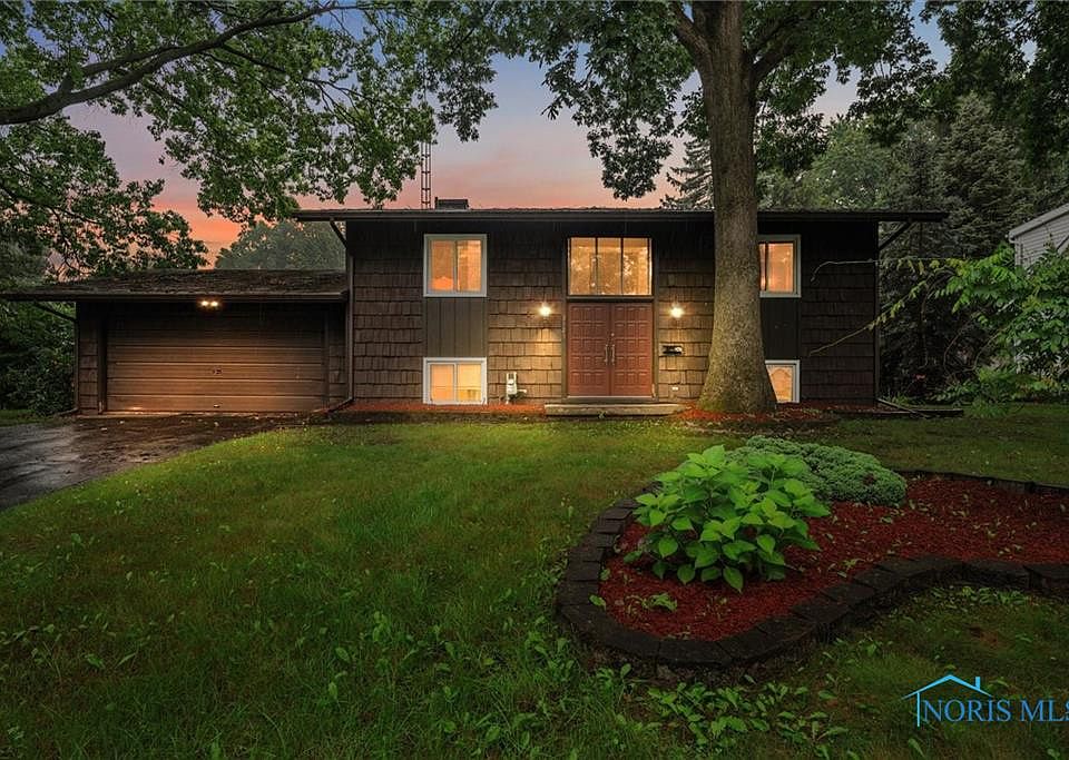 1st image of 3125 Lambert Dr